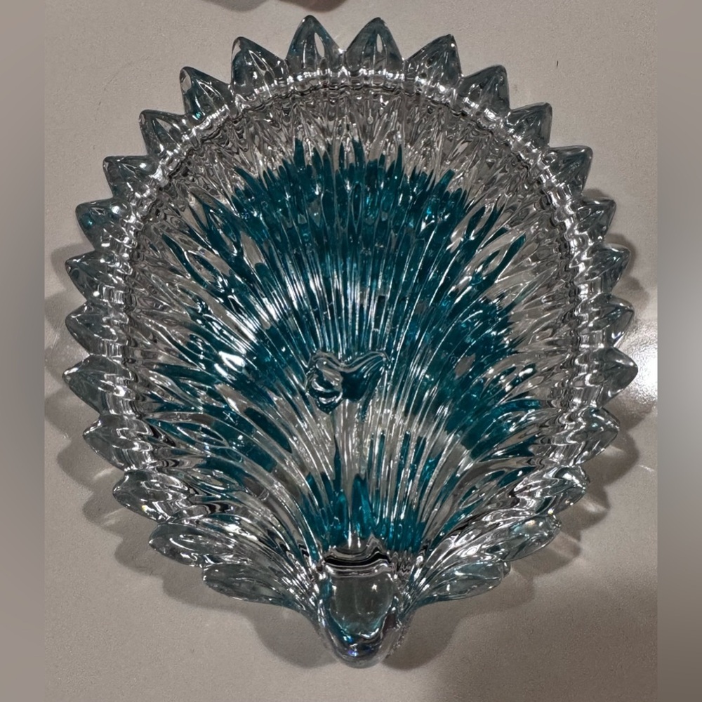 Mikasa Crystal Peacock Trinket🦚